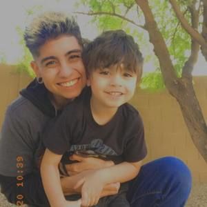 Meet your Posher, Elliot